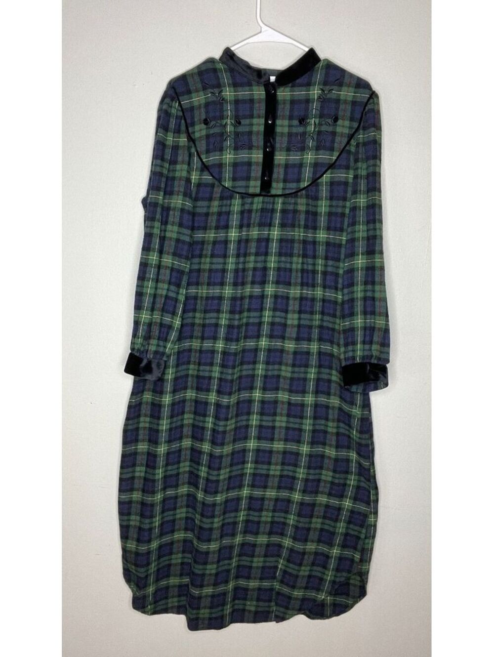 Erika Taylor Vintage Green Plaid Nightgown 100% Cotton & Velvet Trim Size L